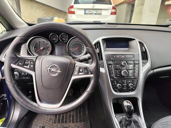 Opel astra J - 6