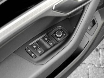 Volkswagen Touareg V6 - 6