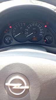 Opel corsa - 6
