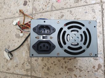 Interna CD/R mechanika s PC zdrojom - 6