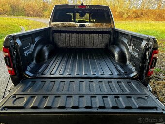 Ram 1500 5,7 HEMI, r. 2021,ODPOČET DPH, EL. PRAHY, PANORAMA - 6
