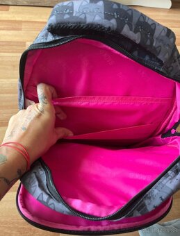 Skolska taska - 6