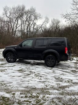 Nissan Pathfinder - 6