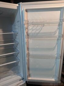 Predám chladničku s mrazničkou - 6
