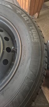 Predám zimný komplet 215/70R16 na toyotu RAV 4. - 6
