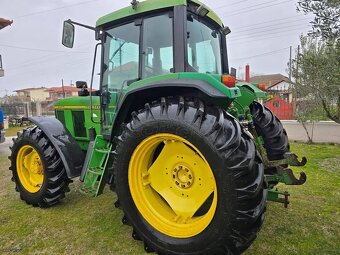 JOHN DEERE 6600 TRAKTOR - 6