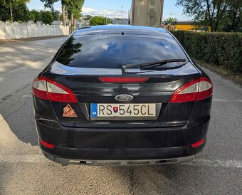 Ford Mondeo sedan - 6
