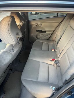 Honda Insight 1.3 Hybrid – 2009 - 6