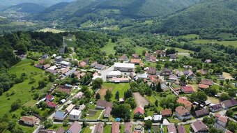 Rodinný dom v krásnej prírode s veľkorysým pozemok - 6