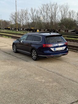 Volkswagen Passat Variant 2.0 TDi DSG R-line - 6