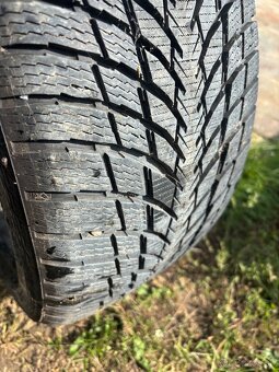Predan 2x Nokian snowproof 235/40 r18 - 6