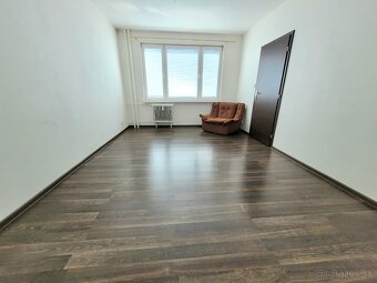 2 izbový byt PREDAJ, Poľná BB - 6