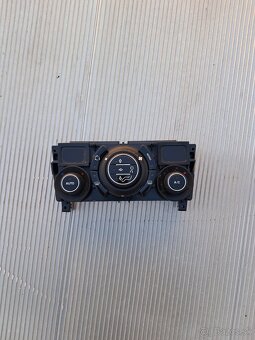 Predám diely citroen c3 picasso 1.4vti 70kw - 6