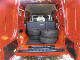 Ford Transit Connect /TOURNEO 230L 1,8 TDCI 66 KW 5D M5 - 6
