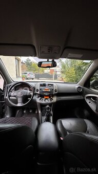 Predám toyota RAV4 4x4 - 6
