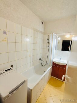 Prenajmem zariadení 3 izbový byt s balkonom na Novom Juhu - 6