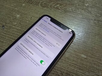 Iphone XR 128gb zlte v top stave plnefunkcny na displeji nie - 6