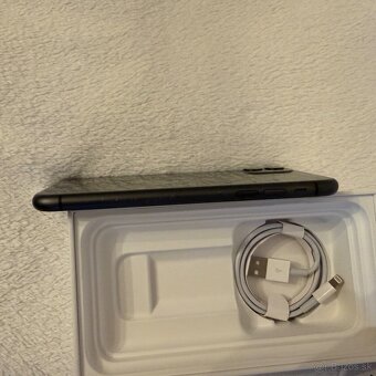 Apple iPhone 11 128 GB - 6