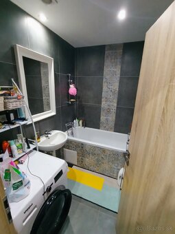 BYT 3 IZBOVY KOMPLETNE ZREKONSTRUOVANY SO ZARIADENIM - 6