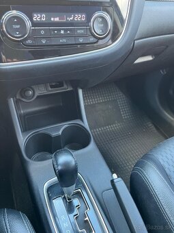 Mitsubishi Outlander 2.2 DI-D Intense+ A/T - 6