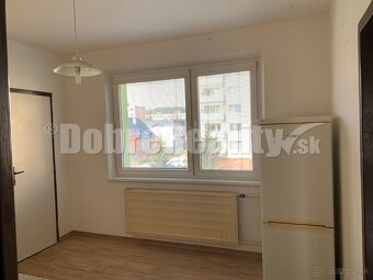 Predaj - Slnečný 4 izbový byt na skvelom mieste v Zakvášove  - 6