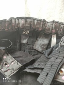 Dievčenské rifle značky H&M veľkosť - 6