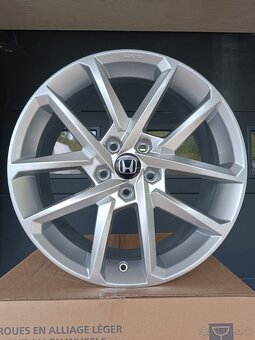 5x114.3 R18 Borbet - 6