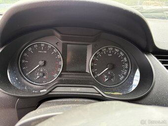 Rozpredam škoda Octavia 3 1.6TDI 81kw 5 kvalt manuál - 6