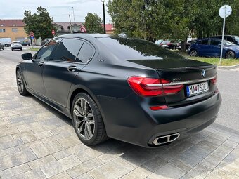 BMW M760Li - 6