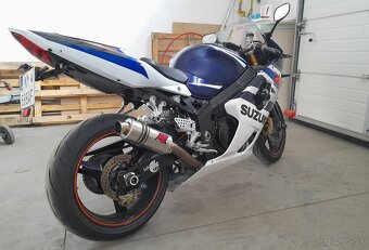 SUZUKI GSXR-1000 K4 - 6