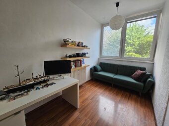 3,5-izbový priestranný byt v širšom centre Bratislavy - 6