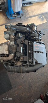 Motor 1.6 HDi - BH01. - 6