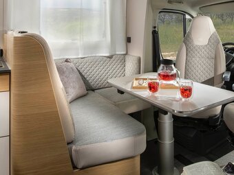 Prenájom karavan alkovňa Adria Coral XL 660SL - 6