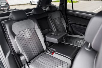 Volkswagen Tiguan Allspace R-line 2.0TDI 147kW DSG7 05/2022 - 6