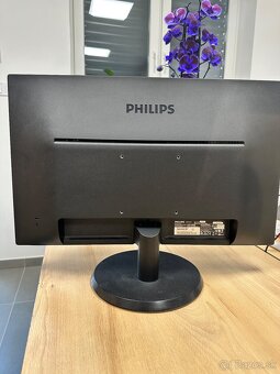 Herné počítač a monitor - 6