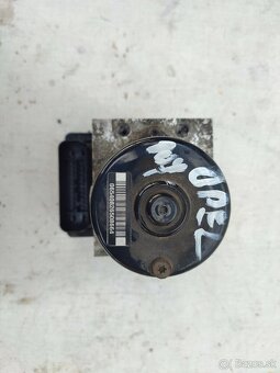 Opel - ABS jednotku / čerpadlo ABS - 6