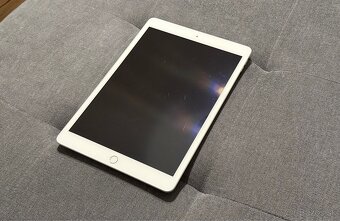 iPad 8. gen, 128GB - 6