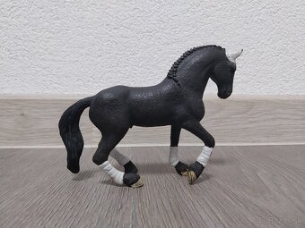 Predam Schleich kone - 6