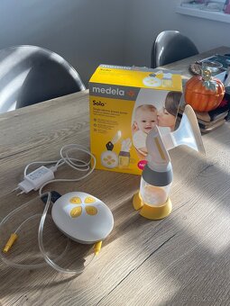 Predám elektrickú odsávačku Medela - 6