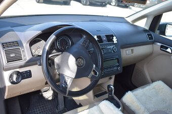 VW Touran 2.0 TDI 103KW DSG/6st. - 6