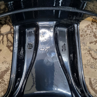 Hliníkové disky 5x130 R19 9J ET60 - 6