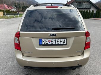 Predám KIA Carens III 2.0 CRDi - 7.miestne + 17" ALU sada - 6