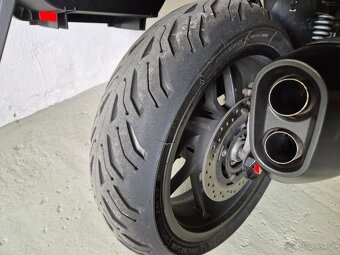 Honda NT 1100 - 6