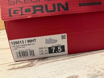 Tenisky Nike a Skechers - 6