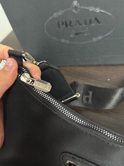 Prada Re-Editon 2005 kabelka - 6