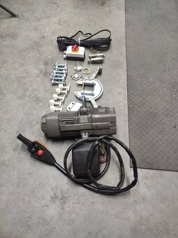 stlpový žeriav Demag 500 kg - 6 m - 6