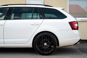Škoda Octavia Combi 2.0 TSI RS 230 - 6