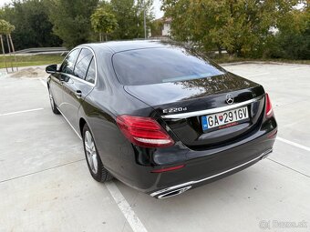 Mercedes-Benz E220d Sedan - 6