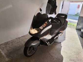 Predám maxi skúter Apprilia Atlantic 500 - 6