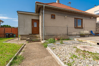 Na predaj zrekonštruovaný rodinný dom v Pate - 6